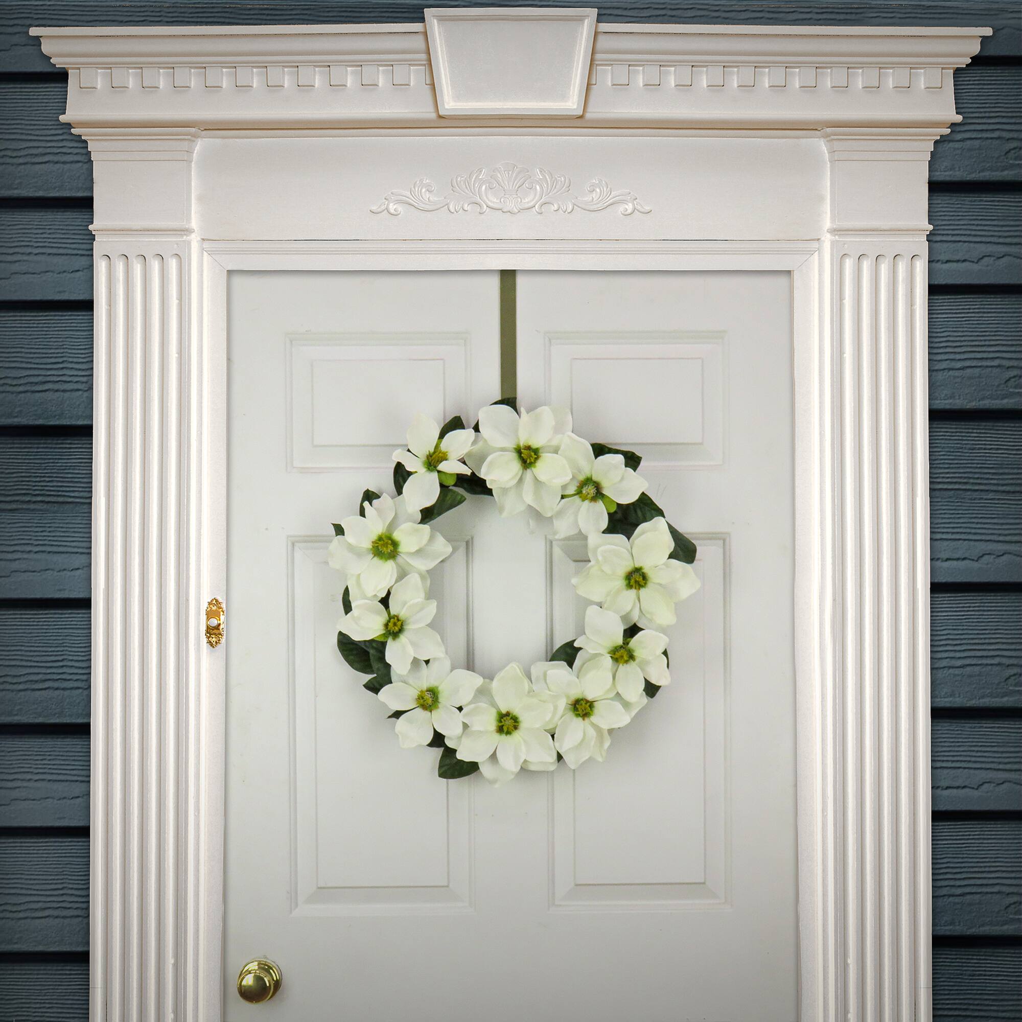 24" Cream Magnolia Flowers Wreath